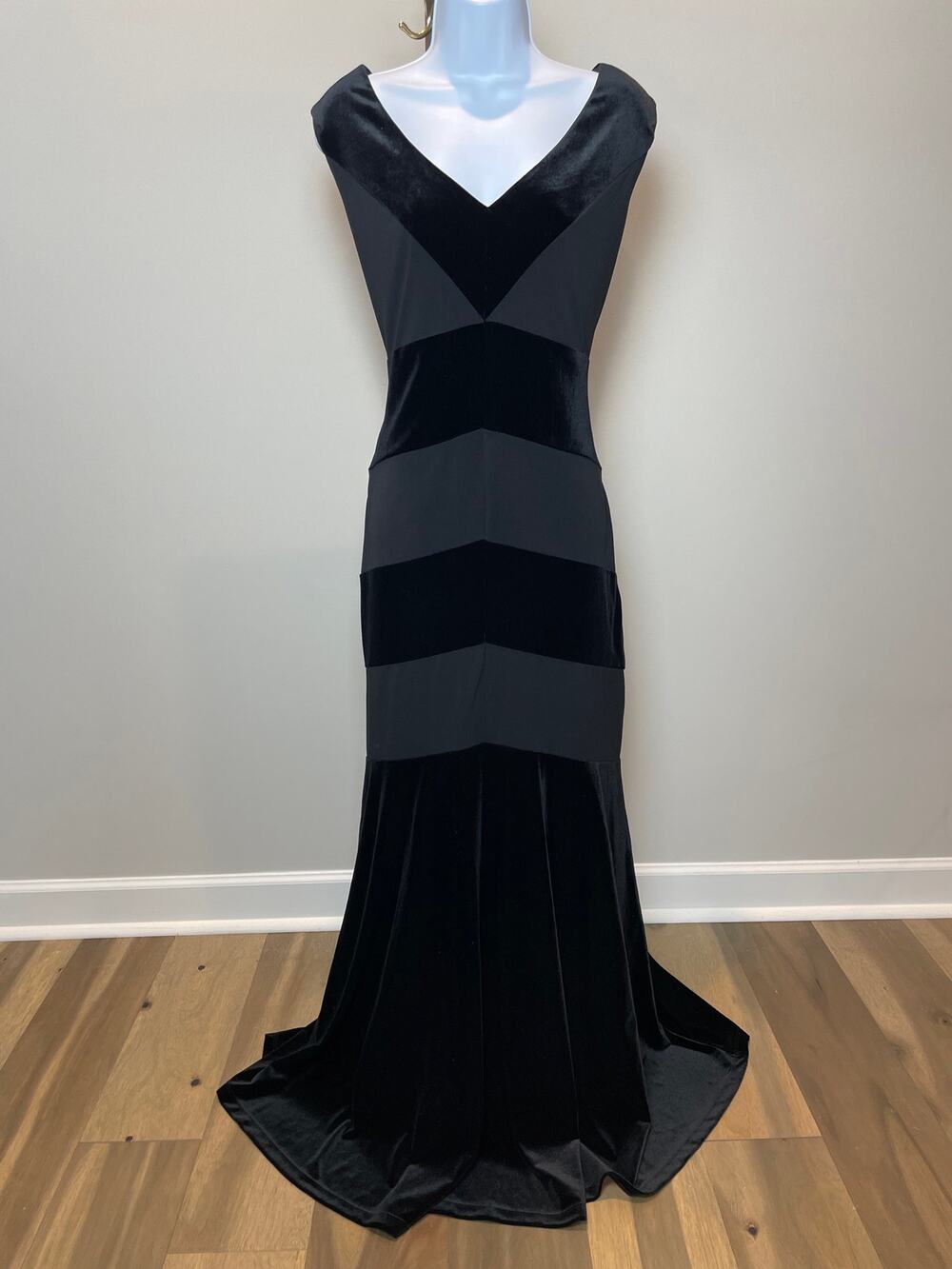 Boston Proper Black Chiffon Velvet Pattern Maxi Dress V Neck Size 8